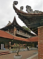 Temple_of_Literature2C_Hanoi12.jpg
