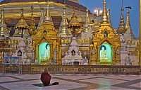 016_Burma_2014_Shwedagon_ji.jpg